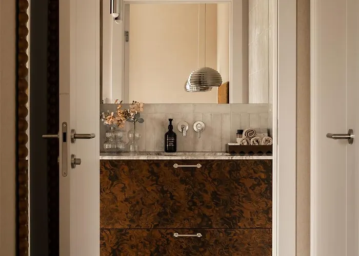 Lido Executive By Jwpm Jurata